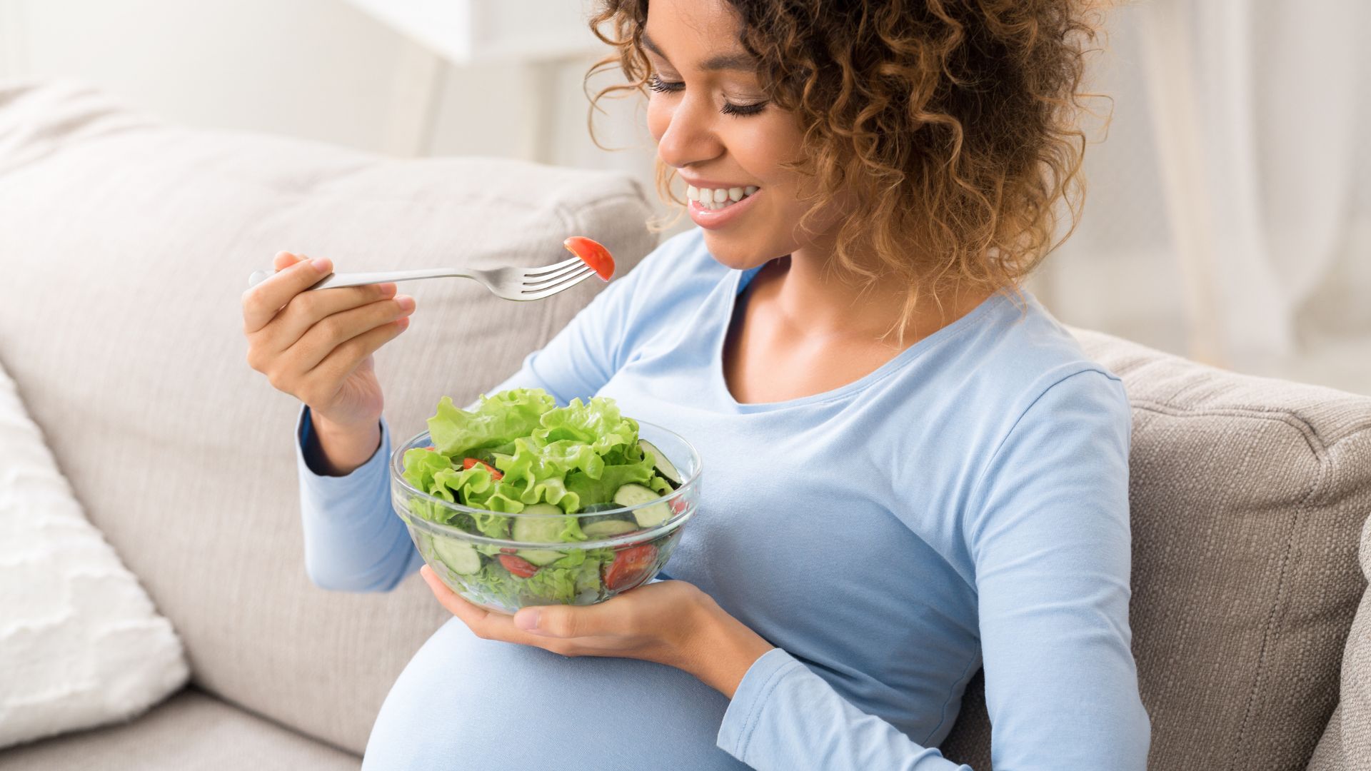 ¿Qué alimentos evitar en el embarazo y por qué?